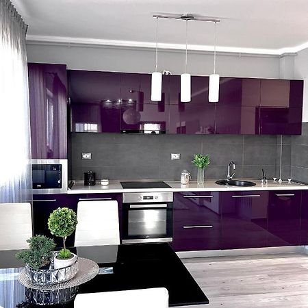 Luxurious Accommodation Floreşti Екстериор снимка
