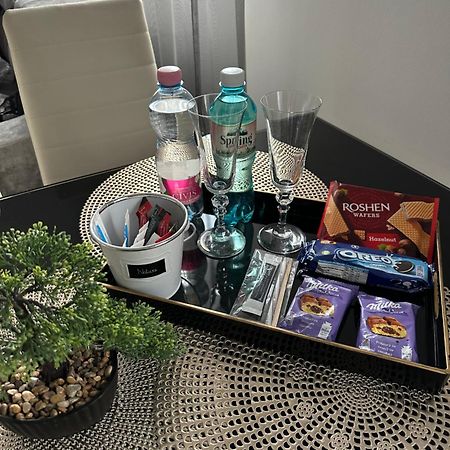 Luxurious Accommodation Floreşti Екстериор снимка
