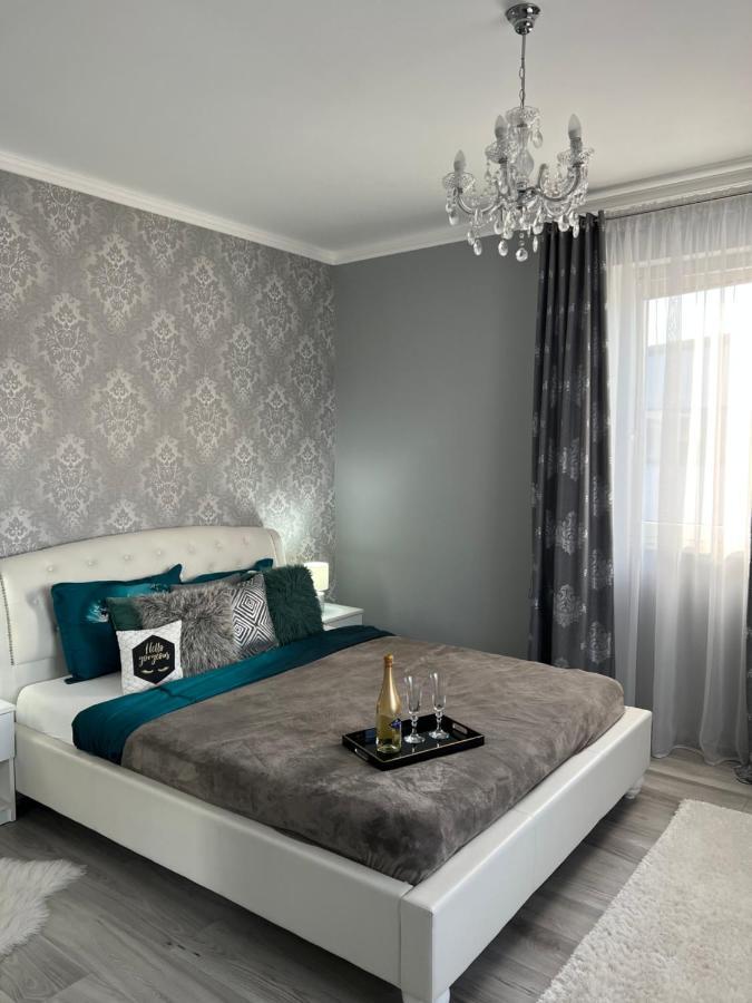 Luxurious Accommodation Floreşti Екстериор снимка